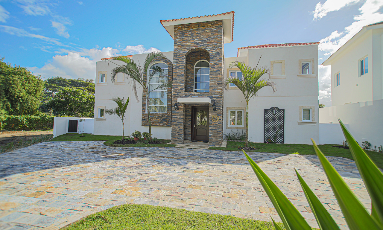 Puerto Plata Group Villa All Inclusive Getaway - Image 3